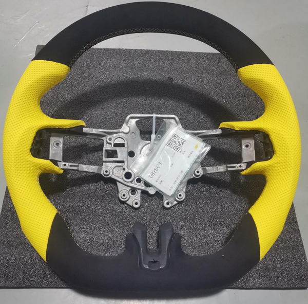 Mustang Alcantara w Yellow Nappa Steering Wheel