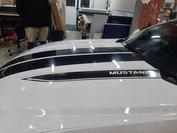 Mustang FM (15-17) MUSTANG Hood Decal Set