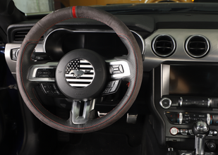 Mustang (15-23) USA Black & White Flag Steering Wheel Trim