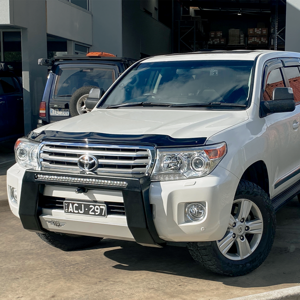 The Ultimate Nudge Bar to suit Toyota Landcruiser 200 series (2013 - 2015)